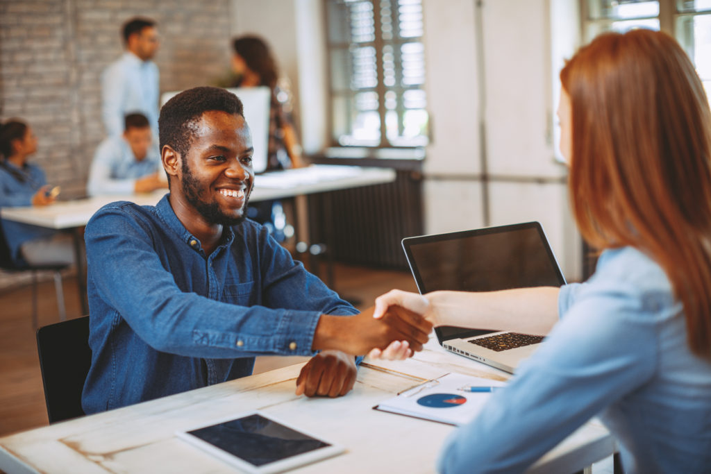 opportunités professionnelles pour les jeunes dans l'ère du numérique